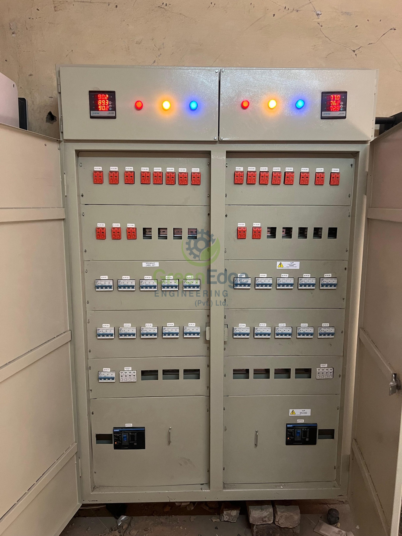 AC distribution cabinets