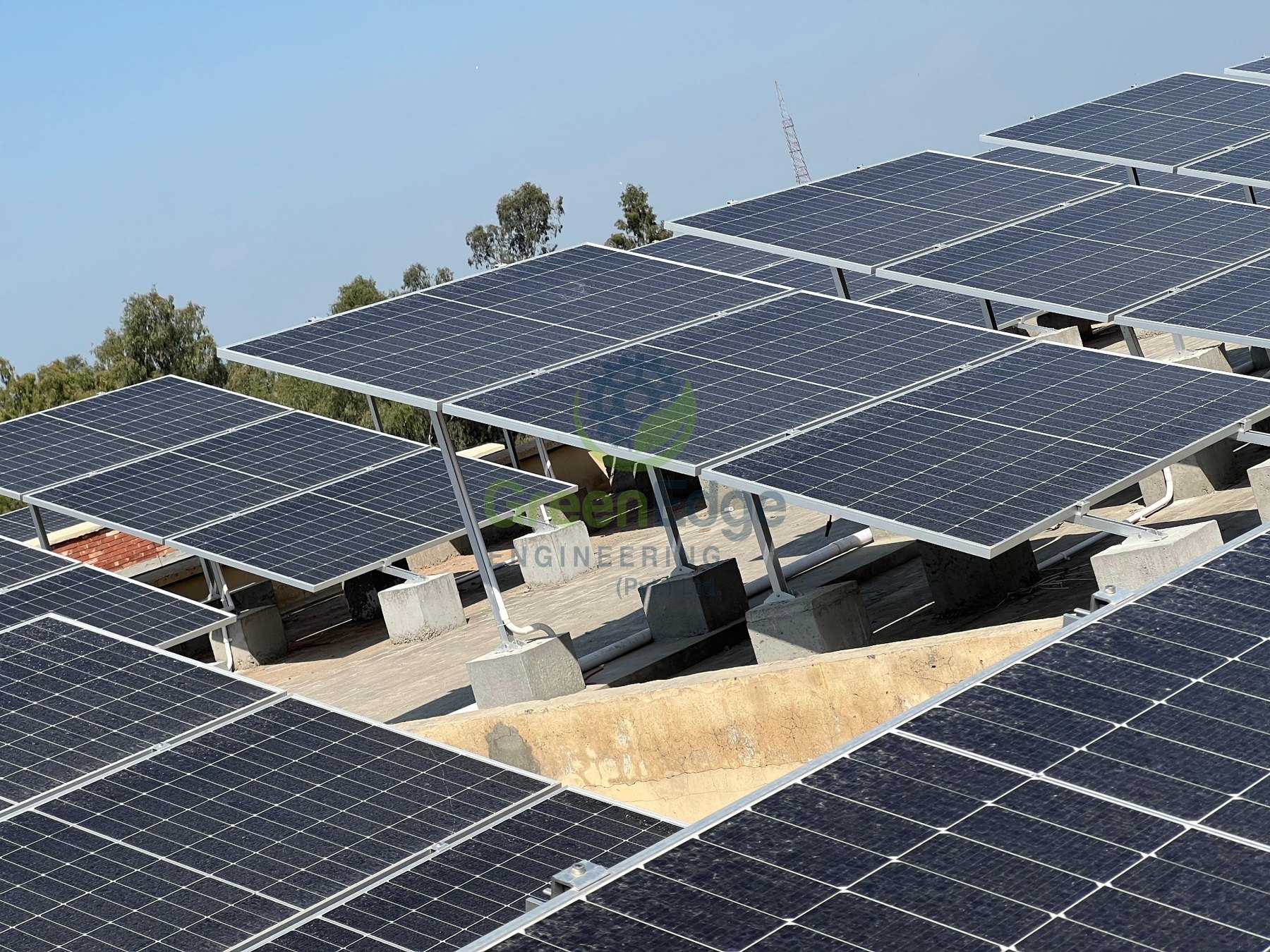 Rooftop solar PV array