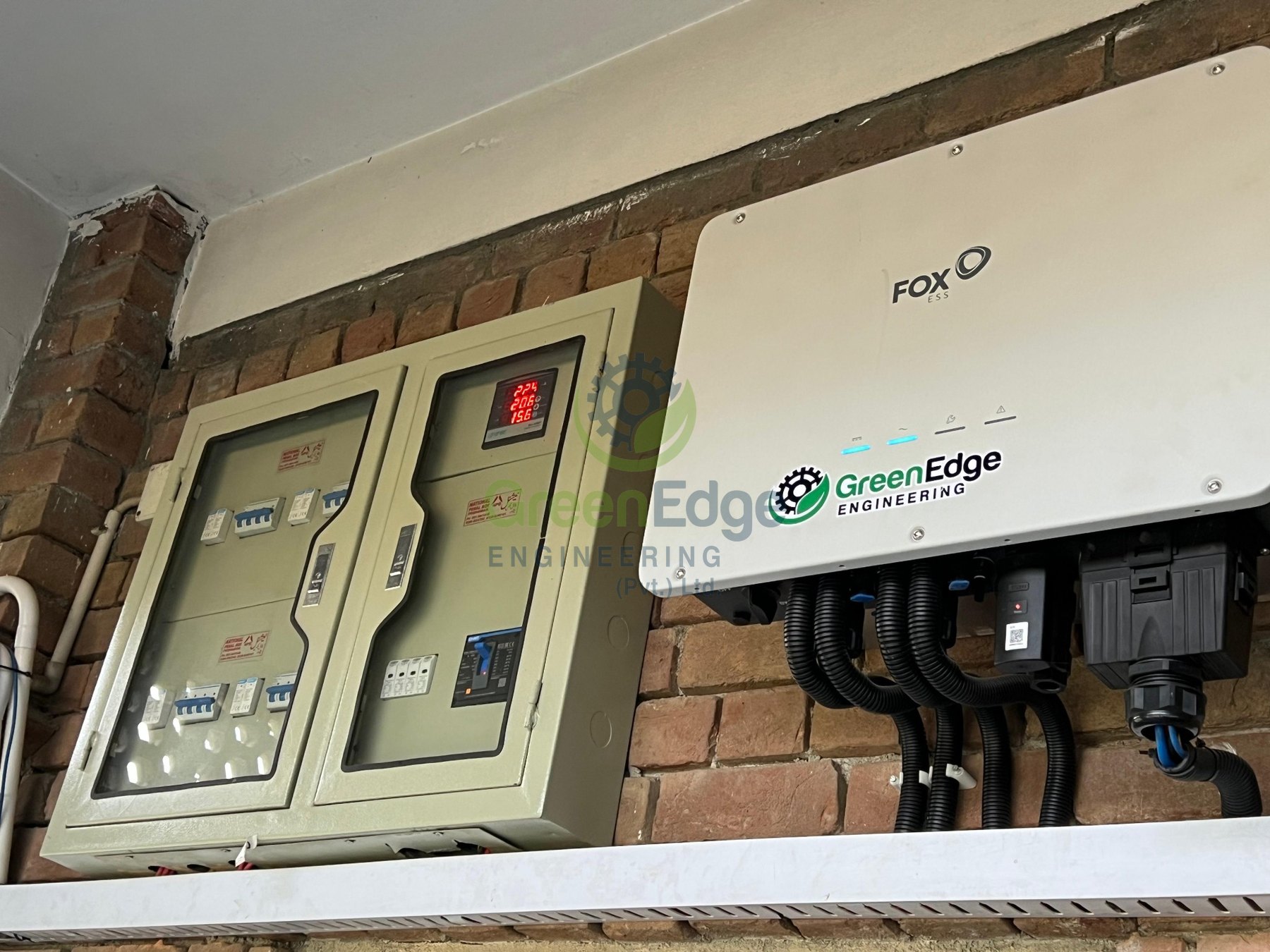 FOX inverter and electrical distribution